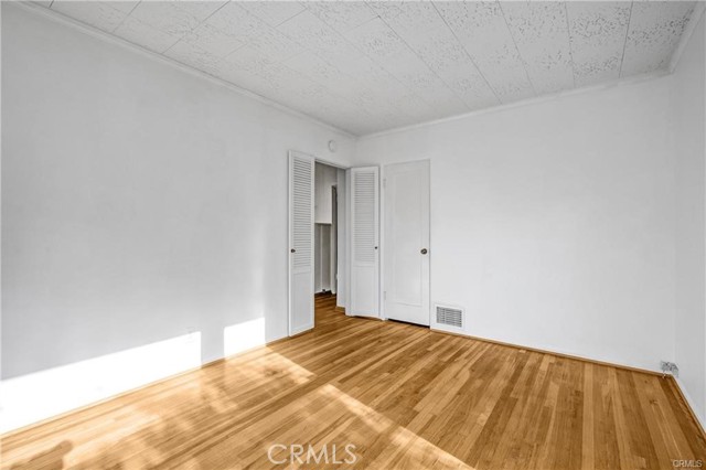 Detail Gallery Image 14 of 24 For 2007 Glenneyre St, Laguna Beach,  CA 92651 - 2 Beds | 2 Baths