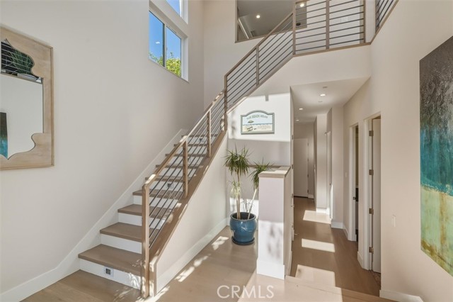 Detail Gallery Image 28 of 49 For 1729 Harriman Ln a,  Redondo Beach,  CA 90278 - 4 Beds | 3/1 Baths