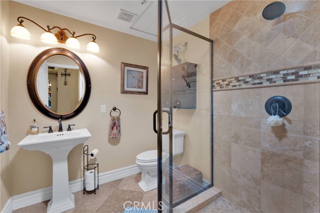 12958 Ranchero Road, Oak Hills CA: https://media.crmls.org/medias/693cb567-36d2-4d1a-acd1-80e24ea8d306.jpg