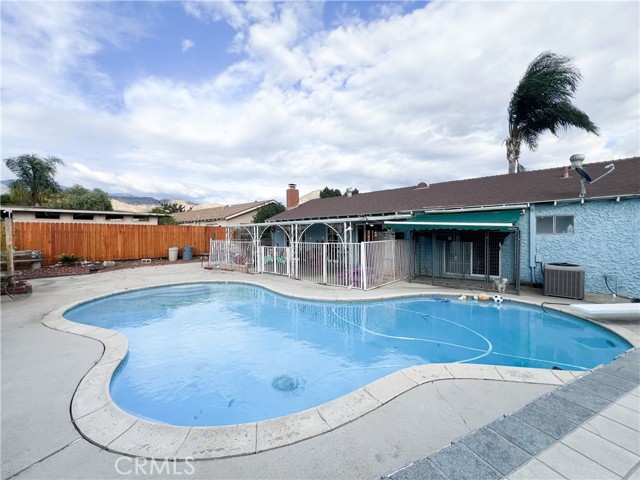 Detail Gallery Image 11 of 12 For 6120 Rogers Ln, San Bernardino,  CA 92404 - 3 Beds | 2 Baths