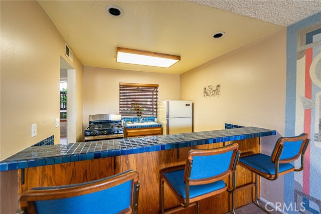 Detail Gallery Image 38 of 50 For 365 W Alameda Ave #203,  Burbank,  CA 91506 - 3 Beds | 2 Baths