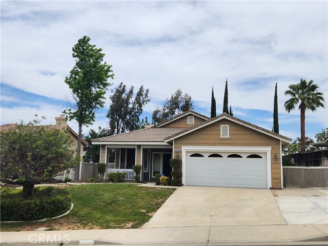 27547 Bunkerhill Drive, Corona CA: https://media.crmls.org/medias/693f1467-6a5f-4c91-b48f-0242d8b0b571.jpg