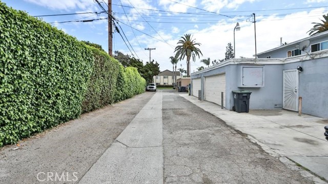 Detail Gallery Image 8 of 17 For 2211 S Fairview St, Santa Ana,  CA 92704 - – Beds | – Baths