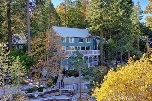 Detail Gallery Image 5 of 51 For 521 Sunderland Court, Lake Arrowhead,  CA 92352 - 4 Beds | 2 Baths