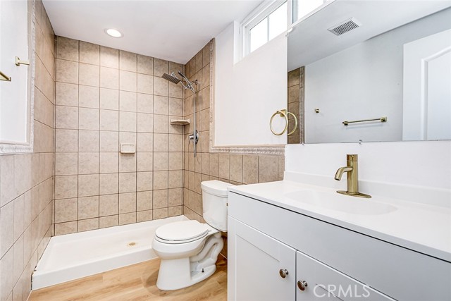 20102 Plaza De Madrid, Cerritos CA: https://media.crmls.org/medias/6942166e-9c51-4e0e-9d5d-824e79fa7ce6.jpg