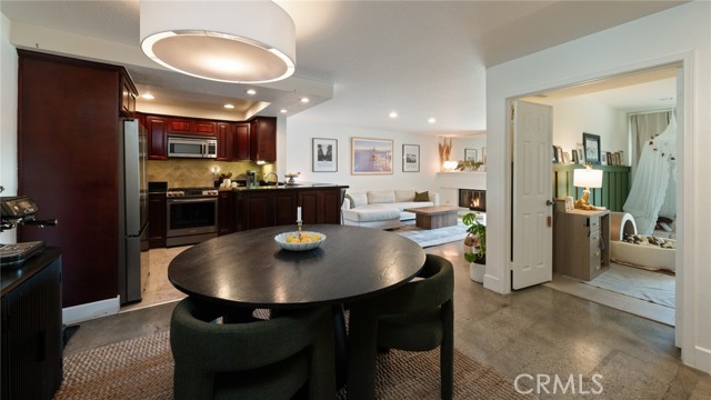 Front Image Thumbnail for CRSR25272874