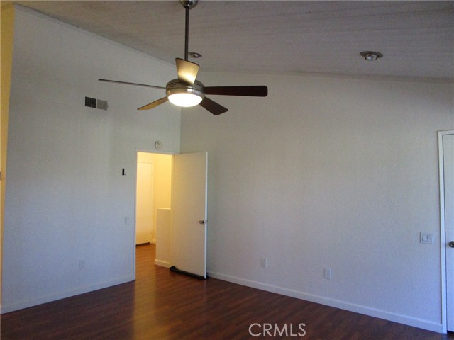 Detail Gallery Image 7 of 20 For 747 Fairview #C,  Arcadia,  CA 91007 - 2 Beds | 3/1 Baths