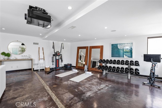2114 Manhattan Ave, Hermosa Beach CA: https://media.crmls.org/medias/69429c8e-de0d-47a6-a78c-0e6416c4cca5.jpg