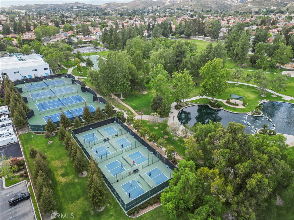 https://media.crmls.org/medias/6942e4dd-c28d-4f77-a71b-f86835d79b0d.jpg?preset=X-Large