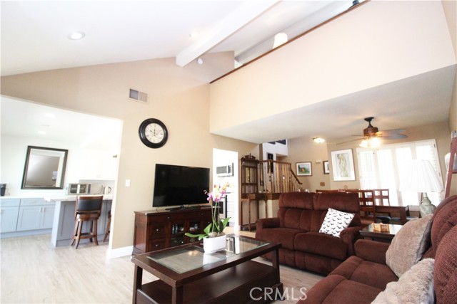 Detail Gallery Image 13 of 39 For 25215 Avenida Pacifica #44,  Lake Forest,  CA 92630 - 2 Beds | 2/1 Baths