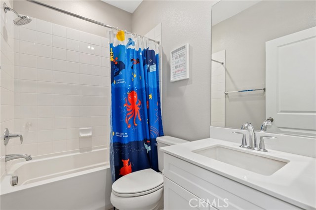 649 W Foothill Boulevard, Glendora CA: https://media.crmls.org/medias/69439a78-92d7-4b20-b479-8f4883848821.jpg
