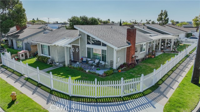 Detail Gallery Image 1 of 1 For 202 Toronto Ave, Huntington Beach,  CA 92648 - – Beds | – Baths