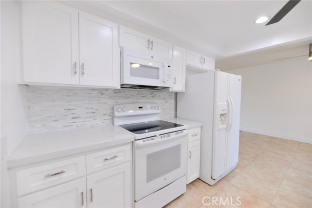 Detail Gallery Image 18 of 28 For 251 Avenida Madrid #1,  San Clemente,  CA 92672 - 2 Beds | 2 Baths