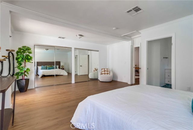 Detail Gallery Image 31 of 39 For 12506 Emelita St, Valley Village,  CA 91607 - 2 Beds | 2 Baths
