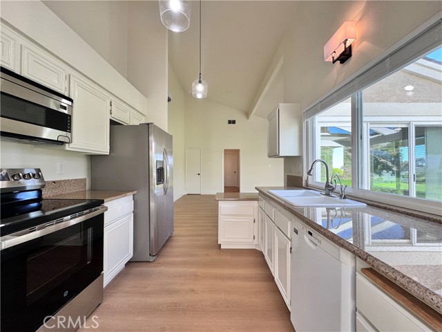 Detail Gallery Image 9 of 31 For 162 Calle Cuervo, San Clemente,  CA 92672 - 2 Beds | 2 Baths