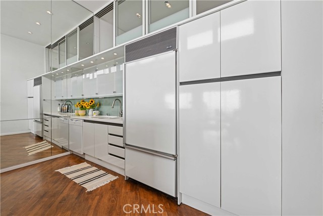 Detail Gallery Image 6 of 21 For 6 Voyage St #204,  Marina Del Rey,  CA 90292 - 2 Beds | 2 Baths