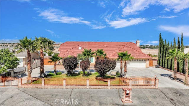 12450 Indian River Drive, Apple Valley CA: https://media.crmls.org/medias/694692e0-fd98-450e-900f-643a1c7a0340.jpg