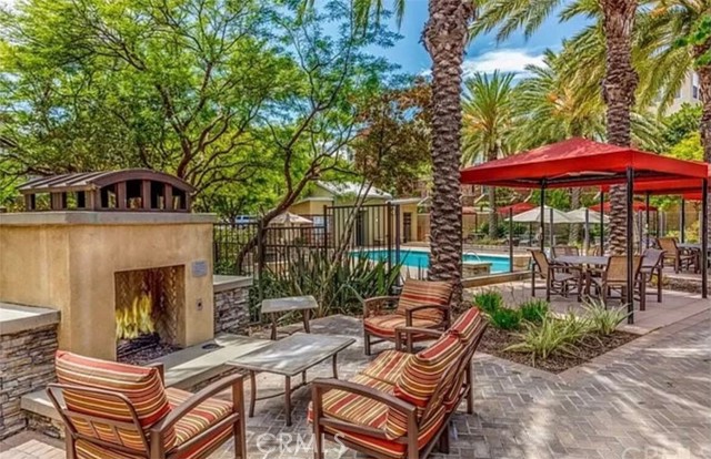 Detail Gallery Image 2 of 13 For 16 Compass, Aliso Viejo,  CA 92656 - 2 Beds | 2/1 Baths