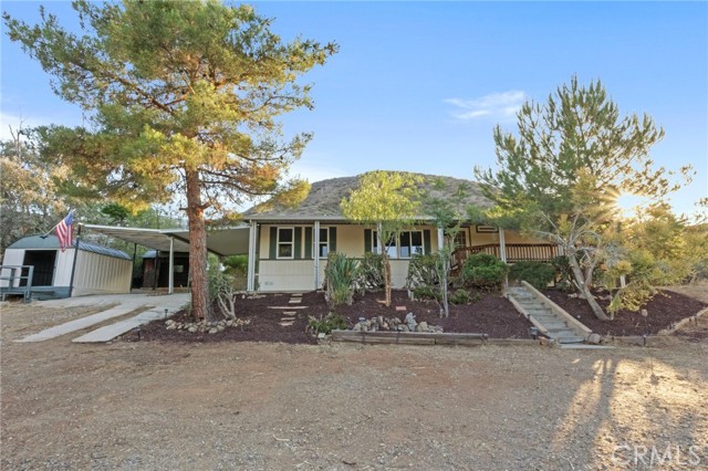 27255 Vista Avenue, Perris CA: https://media.crmls.org/medias/694770bb-65f8-4ccd-9ec4-7d13f01bba2a.jpg