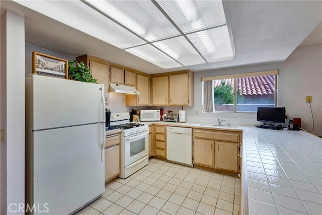 Detail Gallery Image 13 of 43 For 1429 E Francis Dr, Palm Springs,  CA 92262 - 3 Beds | 2 Baths