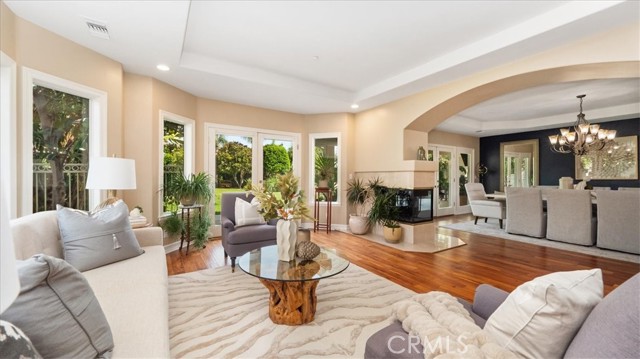 844 Deep Springs Drive, Claremont CA: https://media.crmls.org/medias/69481d51-e878-4786-9f74-332b0e43da8d.jpg