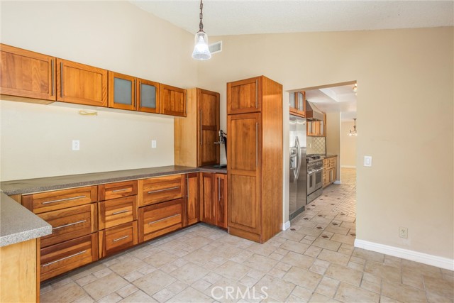 Detail Gallery Image 19 of 54 For 3061 Canyon Vista Dr, Colton,  CA 92324 - 4 Beds | 2/1 Baths