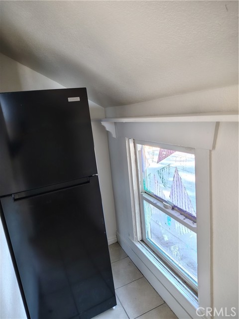 Detail Gallery Image 2 of 9 For 120 W Marshall Bld, San Bernardino,  CA 92504 - 2 Beds | 1 Baths