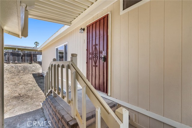 9984 Wrangler Way, Corona CA: https://media.crmls.org/medias/69497fbc-2b6f-4d4e-b3a1-ec8e5d4995c7.jpg
