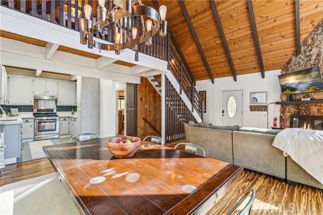 401 Grass Valley, Lake Arrowhead, CA 92352
