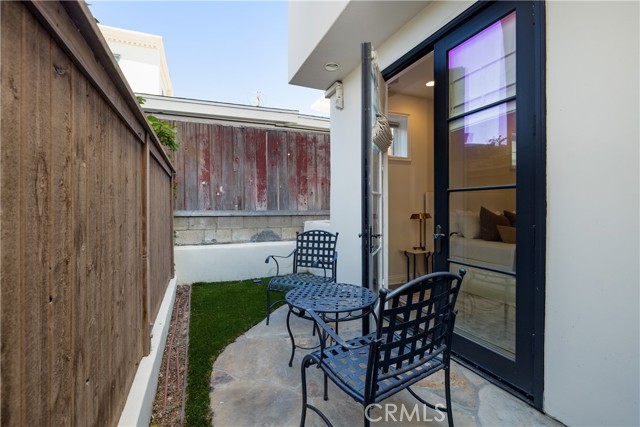 2211 Vista Drive, Manhattan Beach, California 90266, 3 Bedrooms Bedrooms, ,3 BathroomsBathrooms,Residential,Sold,Vista,SB21197291