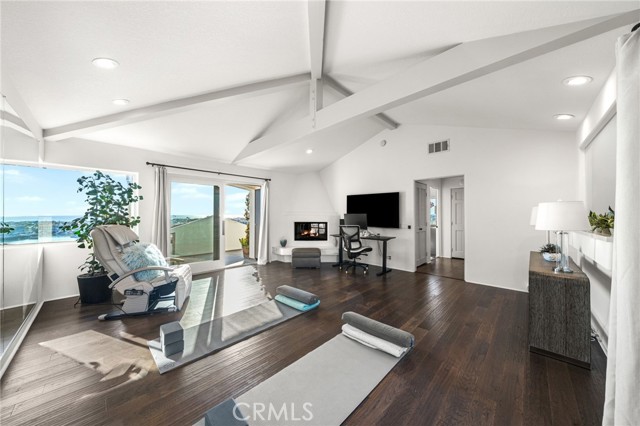 Detail Gallery Image 48 of 66 For 2301 Pacific Dr, Corona Del Mar,  CA 92625 - 4 Beds | 3/1 Baths