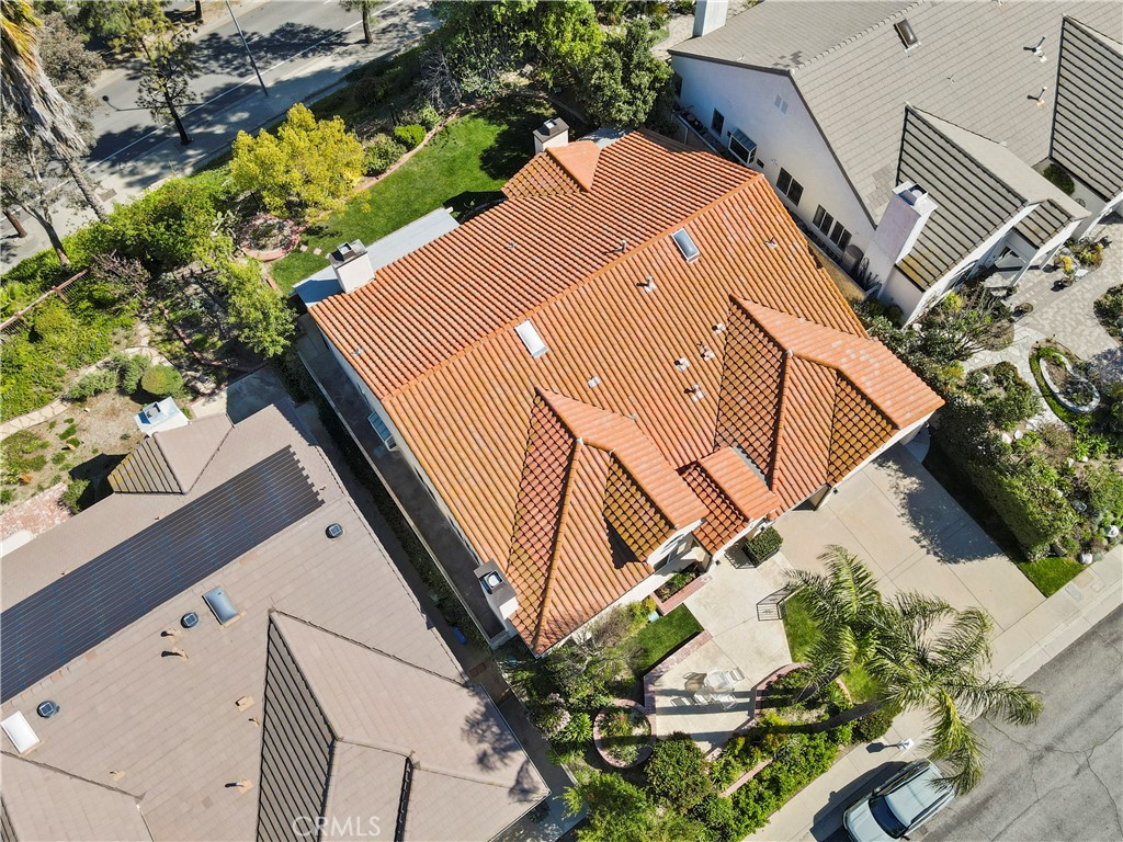 https://media.crmls.org/medias/694c08ea-4a1a-4be6-8604-105249e9cccc.jpg?preset=X-Large