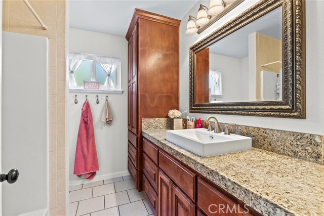 Detail Gallery Image 19 of 39 For 63 Our Way, Chico,  CA 95973 - 3 Beds | 2/1 Baths