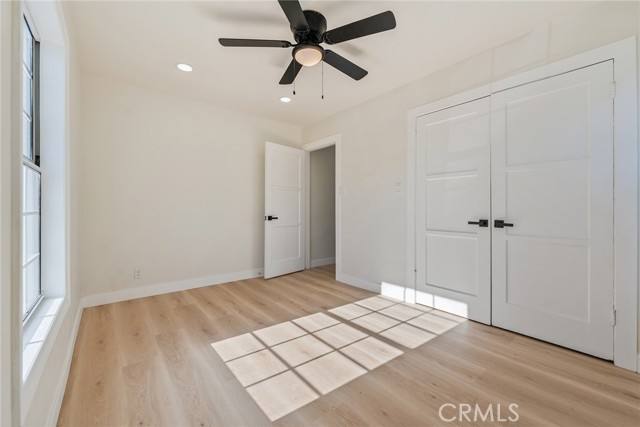 619 N Townsend Street, Santa Ana CA: https://media.crmls.org/medias/694d11a6-b99b-4a81-8b55-c0530148df49.jpg