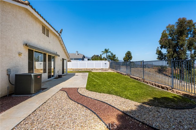 Detail Gallery Image 33 of 39 For 13758 Palomino Creek Dr, Corona,  CA 92883 - 4 Beds | 2 Baths