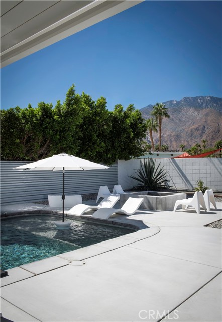 971 E Alexander Way, Palm Springs, CA 92262