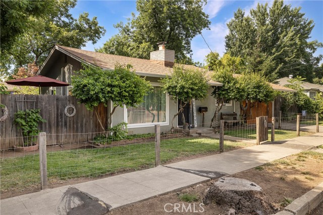 Detail Gallery Image 4 of 45 For 401 W 6th Ave, Chico,  CA 95926 - 2 Beds | 1 Baths