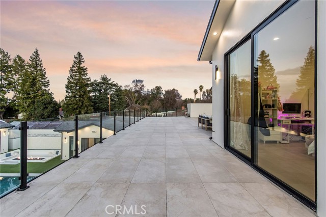 Detail Gallery Image 63 of 75 For 22745 Califa St, Woodland Hills,  CA 91367 - 5 Beds | 4 Baths