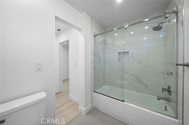 19735 Blythe Street, Winnetka CA: https://media.crmls.org/medias/694f1fe9-4b0e-4801-a9f4-8972a80fa576.jpg