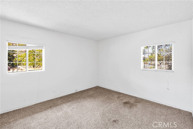 555 Mesquite Road, Pinon Hills CA: https://media.crmls.org/medias/694fbddd-38fd-43d0-87ba-63de1408aa5c.jpg