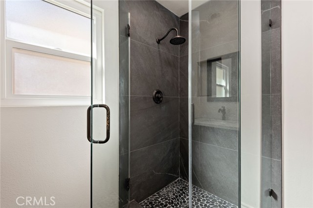 Detail Gallery Image 18 of 29 For 12724 Byron Ave, Granada Hills,  CA 91344 - 4 Beds | 2 Baths