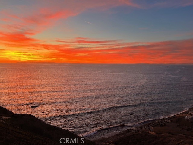 https://media.crmls.org/medias/69505767-fafb-42c3-8336-a307c42630b6.jpg?preset=X-Large