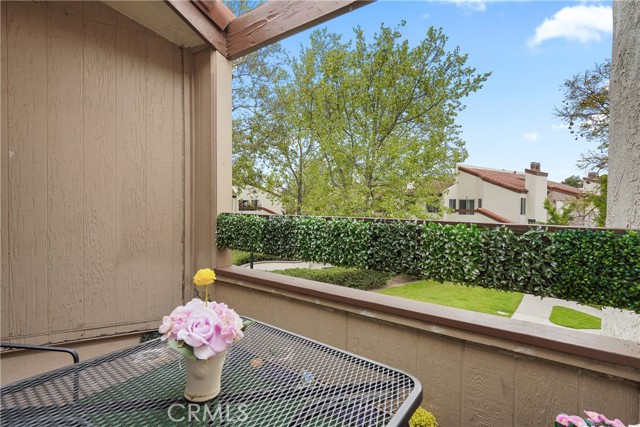 Detail Gallery Image 12 of 31 For 1712 Sinaloa Rd #203,  Simi Valley,  CA 93065 - 2 Beds | 2 Baths