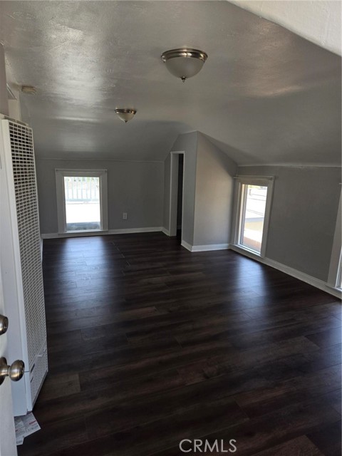 442 E ARROW Highway, Upland CA: https://media.crmls.org/medias/6950cb0b-1ce2-4252-9460-40300b9e9062.jpg
