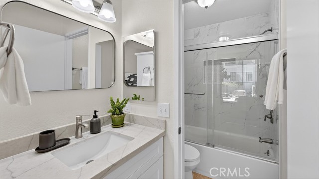 Detail Gallery Image 19 of 42 For 30 Remington, Irvine,  CA 92620 - 2 Beds | 2 Baths