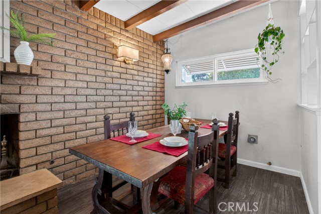 Detail Gallery Image 8 of 23 For 733 via Felipe, Corona,  CA 92882 - 4 Beds | 2 Baths