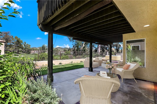 14 Reata, Rancho Santa Margarita CA: https://media.crmls.org/medias/69525545-234e-4f3a-9e36-d38cd7bd2d54.jpg