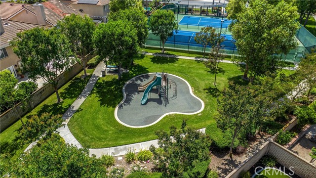 4350 Bennington Court, Chino CA: https://media.crmls.org/medias/69531ff0-1156-488e-af06-4119e0a472e4.jpg