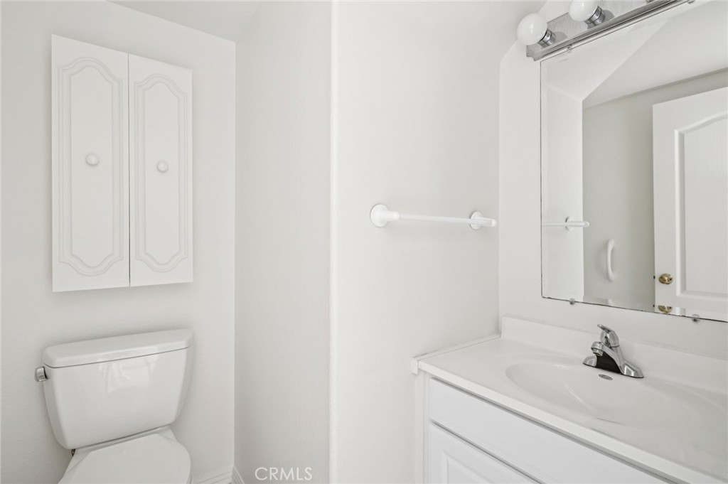 https://media.crmls.org/medias/69532bf8-84bb-4667-88e4-69110c17a211.jpg?preset=X-Large