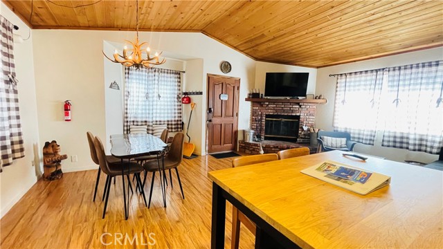 Detail Gallery Image 17 of 33 For 921 Wendy Ave, Big Bear City,  CA 92314 - 2 Beds | 2 Baths